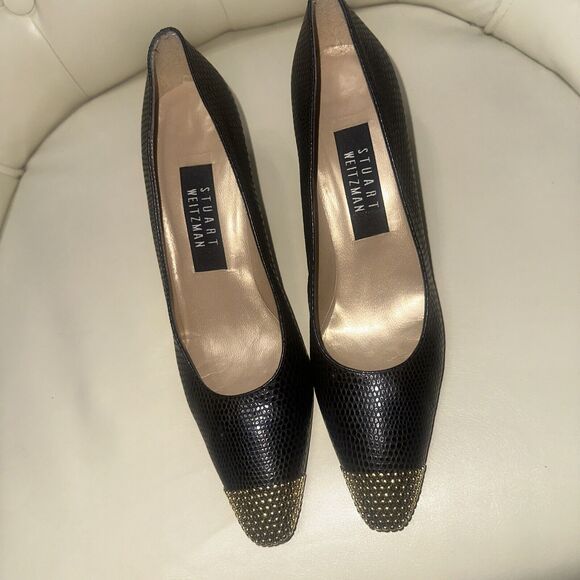 Stuart Weitzman Black Studded Leather Gold Metal Cap Toe Heel Accent Sz 7.5 AAAA - Picture 10 of 10